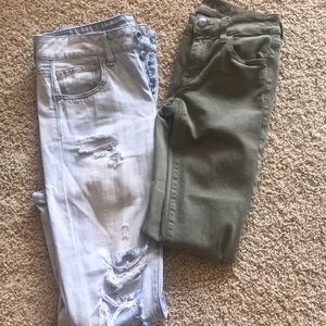 2 PAIRS of American Eagle jeans